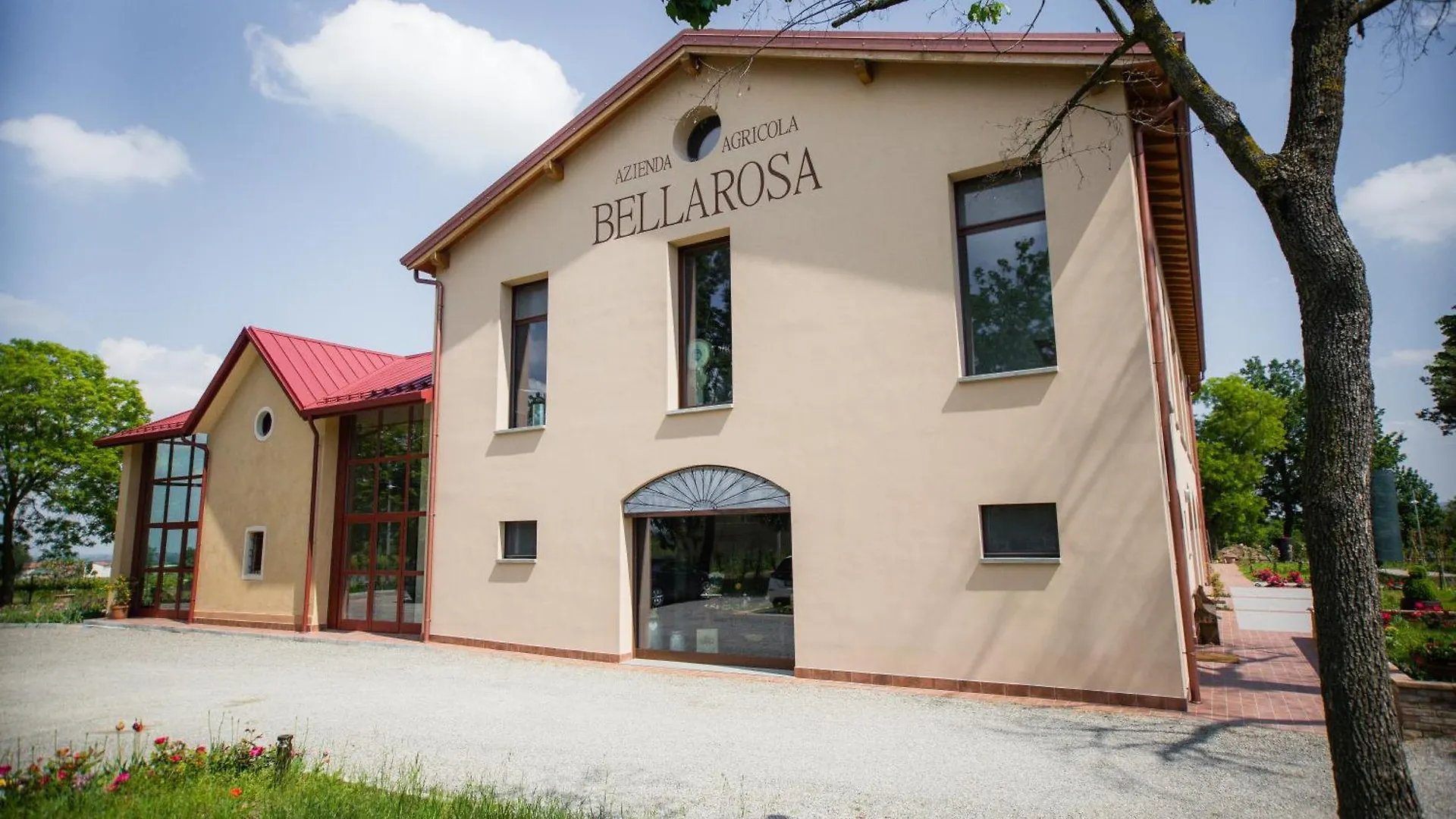 AlbineaAgriturismo Bellarosa别墅
